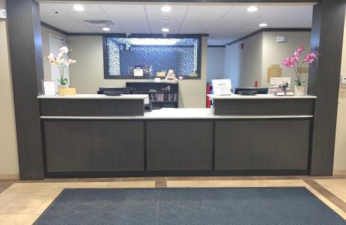 Pricedale Hotel | Candlewood Suites Belle Vernon by IHG