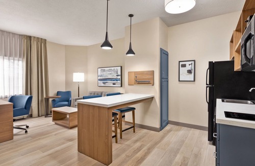 Meridian Hotel | Candlewood Suites Boise-Meridian by IHG