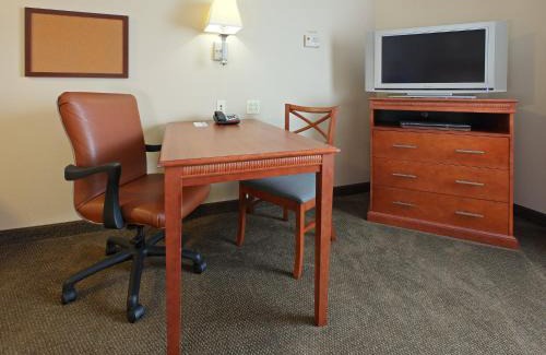 Conway Hotel | Candlewood Suites Conway by IHG