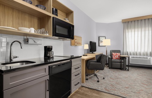 Texas City Hotel | Candlewood Suites Hotel Texas City by IHG