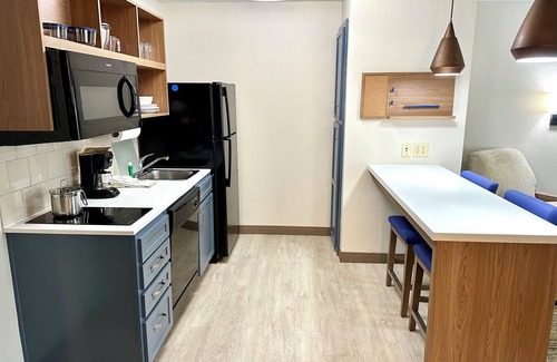 Eden Hotel | Candlewood Suites Savannah Airport by IHG