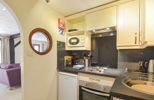 Beaworthy Cottage | CANDY COTTAGE, pet friendly, with a garden in Halwill Junction