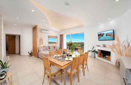 Vathi House | Canes Villa Heated Pool