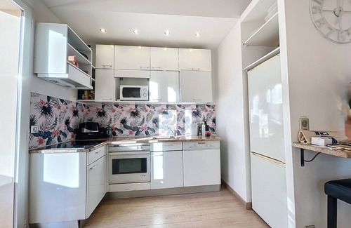 Prado - Republique Apartment | Cannes bright sunny close Ctr 2 BR flat mezzanine balconies Olam Properties