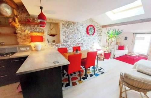 Riou - Petit Juas - Av de Grasse House | Cannes Centre with Terrace - 200 m from the sea