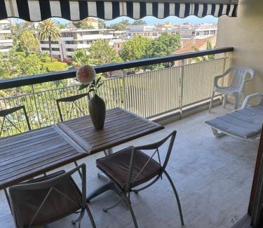 California - Pezou Apartment | Cannes