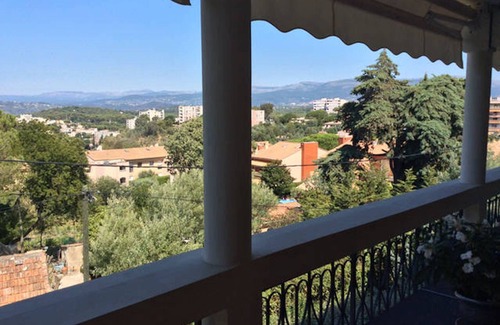 La Croix des Gardes Apartment | Cannes La Croix Des Gardes les Hibiscus F2 (50m *) Terrace (20m *) Garage Swimming pool