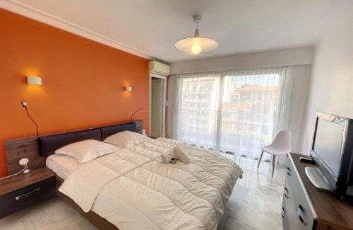 Cannes Old Town Apartment | Cannes Sea View