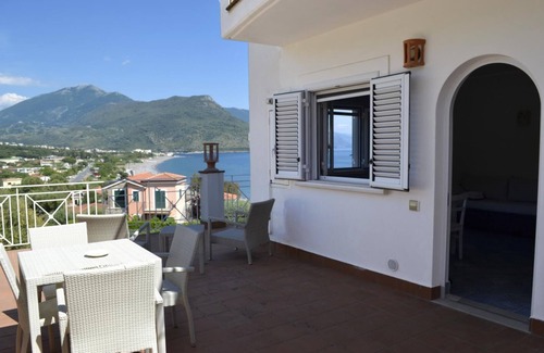 Villammare Apartment | Cannicelle Apartment with sea view located inside the Residence le Ruve Bianche with swimming pool and private beach