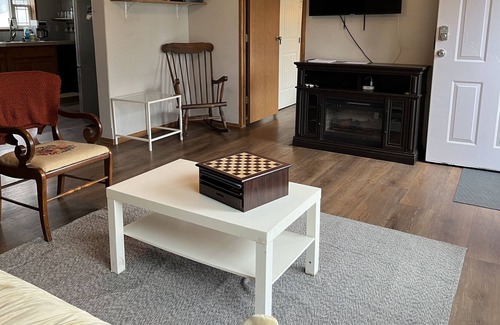 Seneca Falls House | Canoga BNB