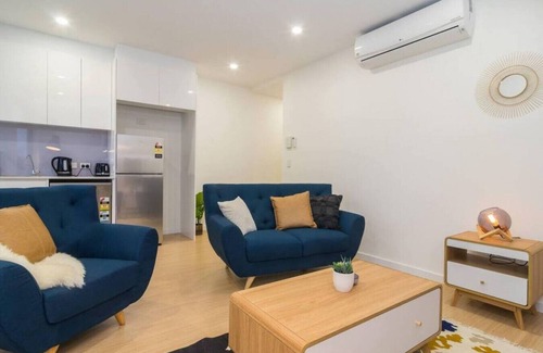 Ovingham Apartment | Canopy @ 44-Minutes · ★Canopy @ 44★Minutes from the CBD✔︎Train✔︎Cafes✔︎