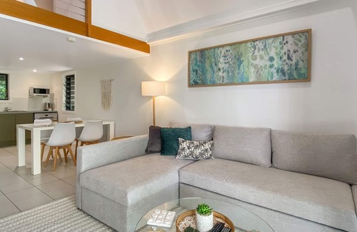 Nelly Bay Ski Chalet | Canopy Chalet 10, Nelly Bay