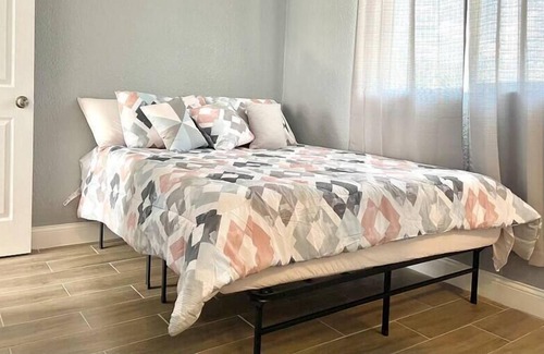 Biggs Field Apartment | Cant beat this price!
