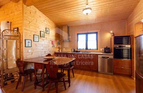 Barril de Cima Ski Chalet | Cantinho S. Julião by ACasaDasCasas