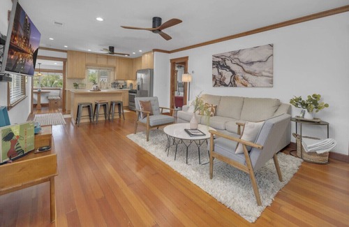 University Heights Apartment | Canyonview UPPER LEVEL