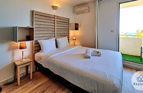 Carosse Apartment | Cap Horizon, T3 with sea view in Saint-Gilles les Bains