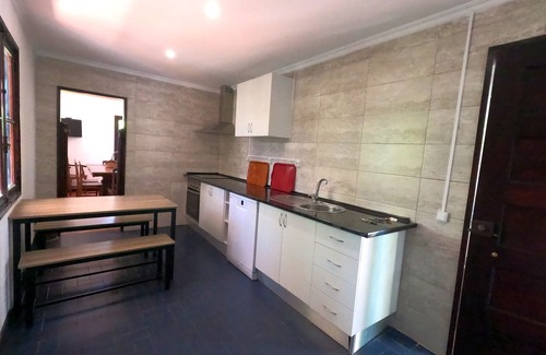 Almada Villa | Caparica, V4 House with garden in Lazarim, Caparica