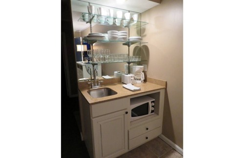 South Yarmouth Resort | Cape Cod, MA Studio Available in July
