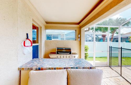 Pelican House | Cape Coral Hideaway