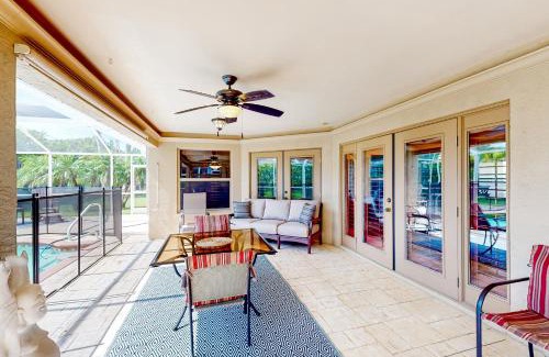 Pelican House | Cape Coral Hideaway
