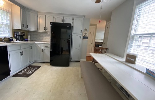 Sandwich Cottage | Cape Cottage with Lake Access, Minutes from Beaches!