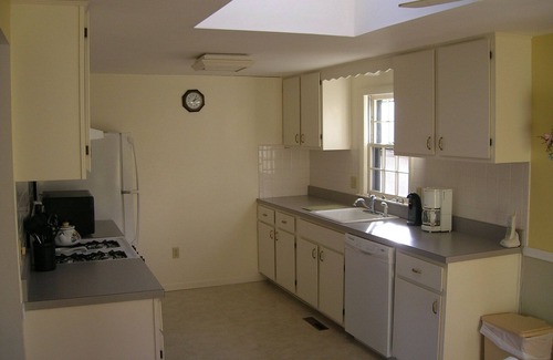Yarmouth Port Cottage | CAPE ECAPE IS WAITING FOR YOU!