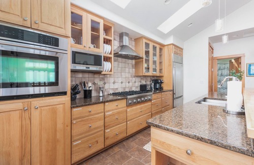 Oregon Coast House | Capeside Lookout #129-Amazing views, upscale amenities, clubhouse pool access.
