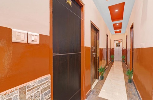 Kanpur Hotel | Capital O 88844 Hotel Bridge View
