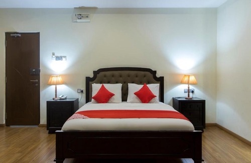 Jambu Hotel | Capital O 90653 Maxwell Inn Boutique Hotel
