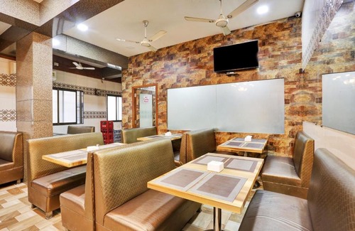 Khopoli Hotel | Capital O Hotel Samrat Palace
