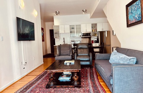 Barney Circle House | CAPITOL HILL MODERN HOUSE OF ARTS