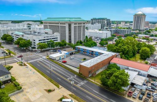Montgomery Hotel | Capitol Inn and Suites