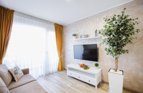 Oradea Apartment | Cappuccino Colors at West Residence