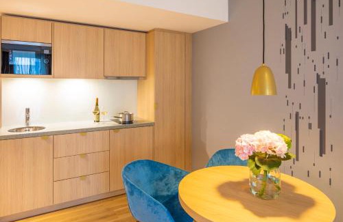 Old Town Apartment | Capri by Fraser Leipzig