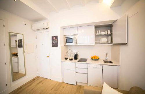 La Trinidad-San Juan y Todos los Santos Apartment | Capricho de la Judería Suites