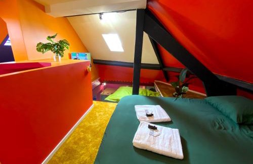 Crespin Apartment | Capsule Family - Sauna - Jacuzzi - Projecteur - Billard - Nintendo Switch 2 - Filet suspendu