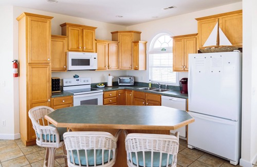 Topsail Beach House | 'Captain Andy's' - Beachfront Family Vacation Perfection