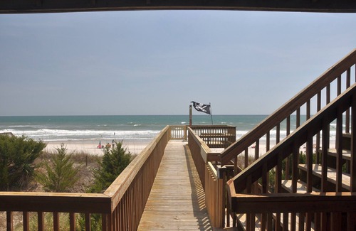 Topsail Beach House | "Captain Andy's Too" - Family Vacation Perfection.
