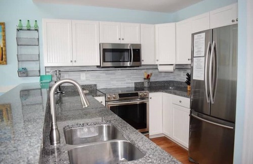 Chincoteague House | Captain Jay's Retreat-Pool, Close to Downtown