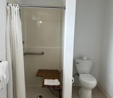 Charleston Hotel | Captain John's Motel