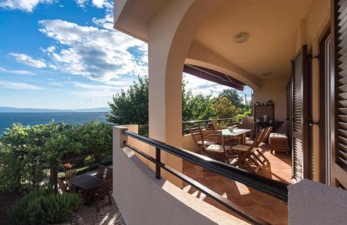 Kraljevica Apartment | Captain's Apartment with Sea View