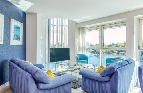 Christchurch Hotel | Captain's Club Hotel & Spa