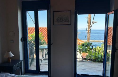 Plomari House | Captain's House Plomari