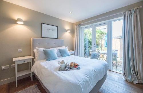 Aldeburgh House | Captain's Quarters, a ground floor apartment in Aldeburgh