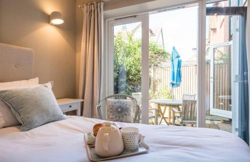 Aldeburgh House | Captain's Quarters, a ground floor apartment in Aldeburgh