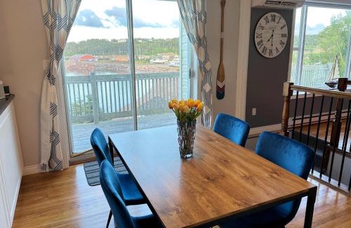 Norman's Cove-Long Cove House | Captain's Suite @ The Homestead Oceanfront