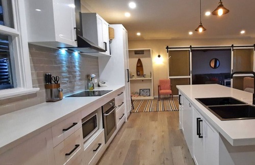 Kangaroo Island House | Captains on the Seafront -Large 4br 2bth-Rare Find