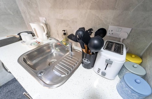 Selly Oak House | Captivating 1-Bed studio in Birmingham