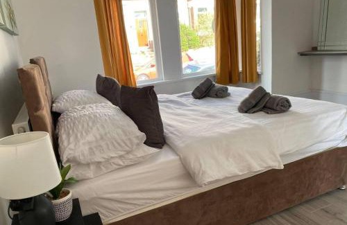 Newport Apartment | Captivating 2-Bed Apartment in Newport