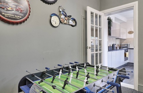 Southend-on-Sea House | Captivating 2Bed House in Southend Pet Friendly!
